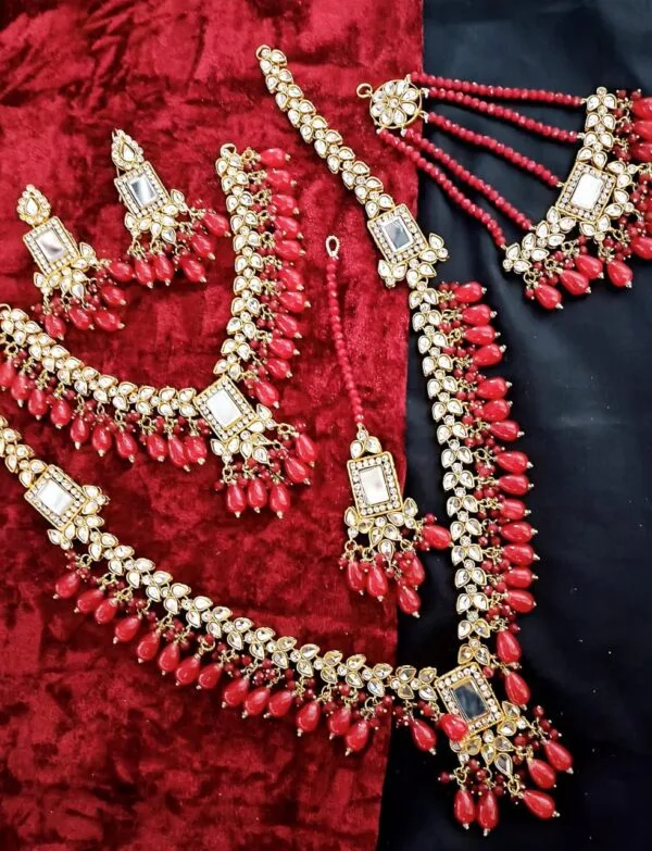 Casting Sheesha Kundan Bridal Set