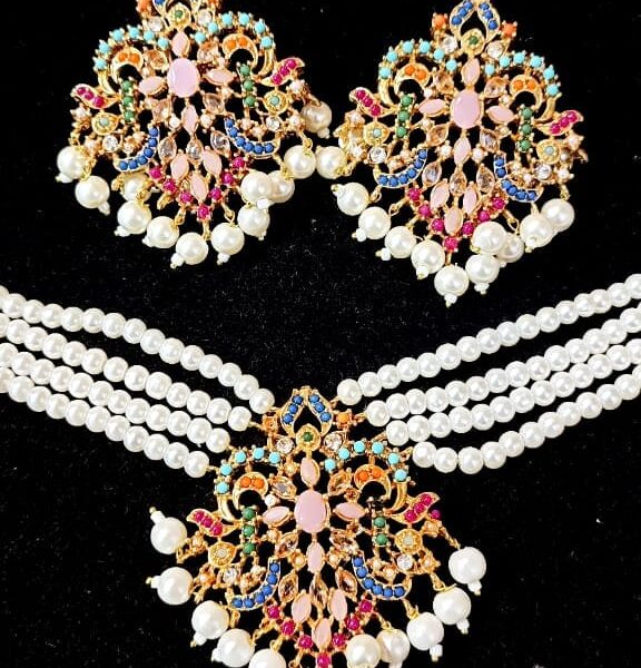 Casting Fine Quality Nouratan Real Stone Party Set