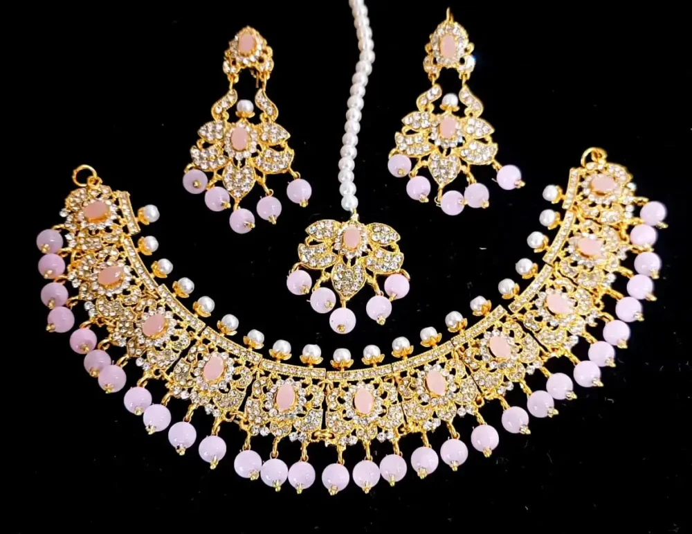 Casting Fine Quality Nouratan Real Stone Choker Set with Bindia - Image 3