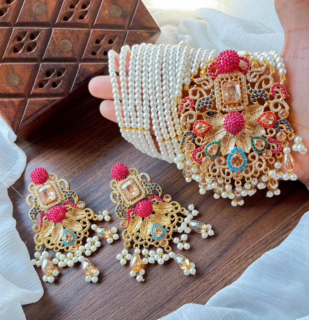 Nouratan Mala Set with Earrings - Image 8