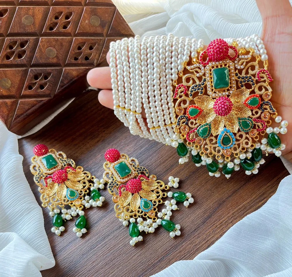 Nouratan Mala Set with Earrings - Image 10