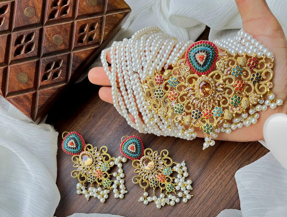 Nouratan Mala Set with Earrings - Image 12