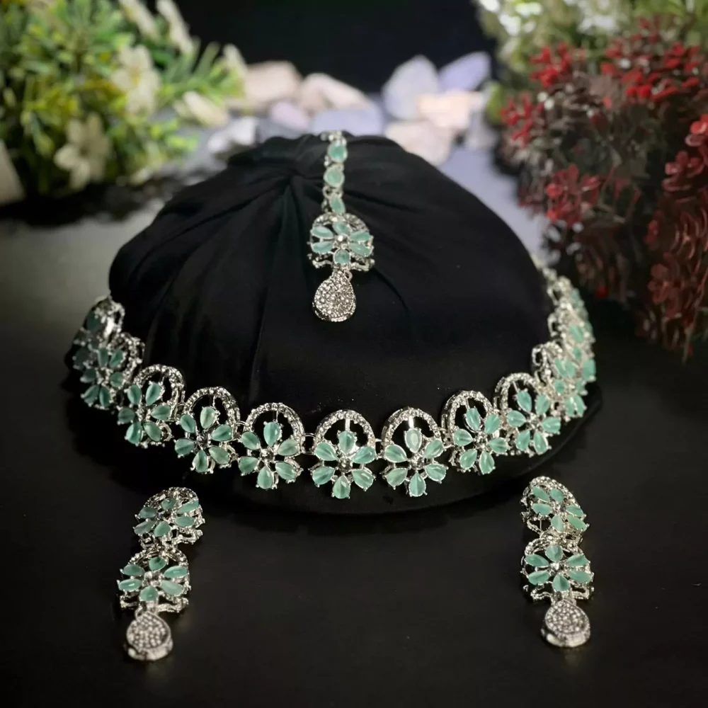 Choker Set with Bindi