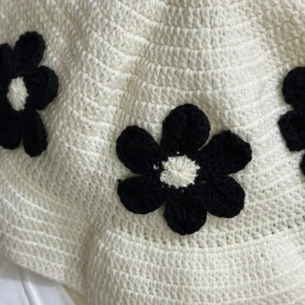 Yarn Knitted Cap (White)