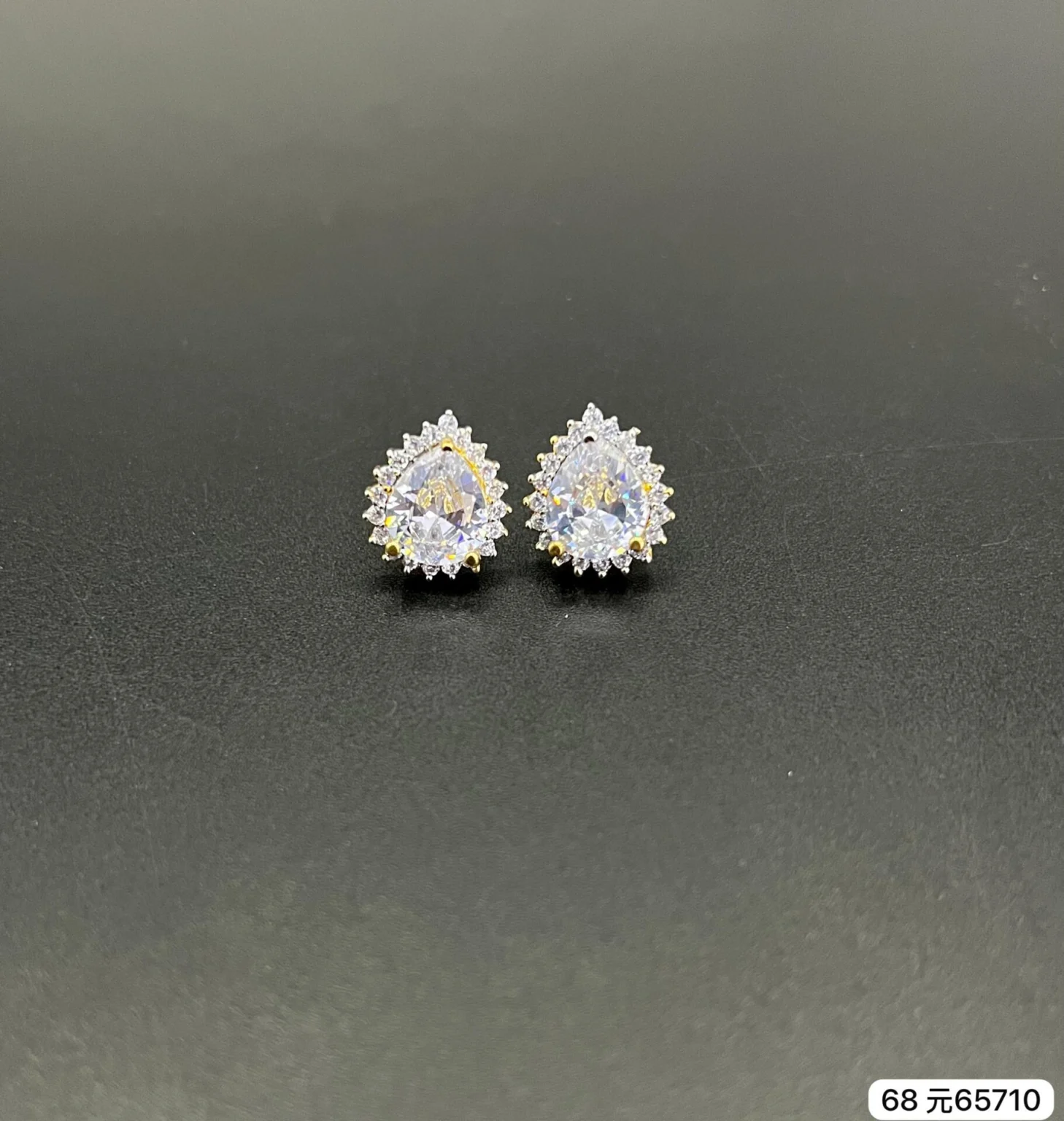stud earrings pakistan