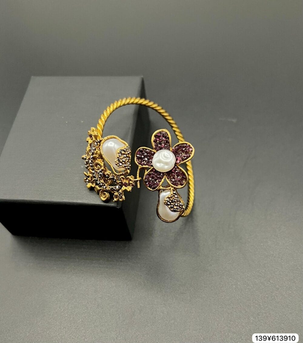 MOP Designer Openable Bracelet - Image 7