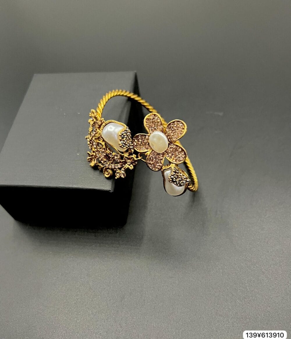 MOP Designer Openable Bracelet - Image 2